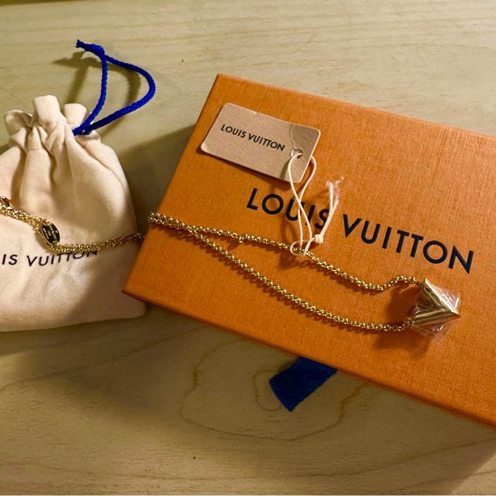 Louis Vuitton Gold Necklace